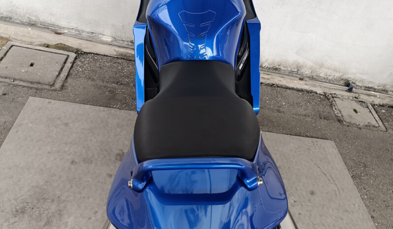 
								Honda CBR 1100 XX Blackbird – 1999 full									