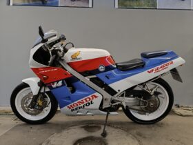 HONDA VFR 400 R NC24 UNICA IN ITALIA – ANNO 1987