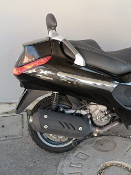 
										PIAGGIO XEvo 250 ANNO 2012 completo									