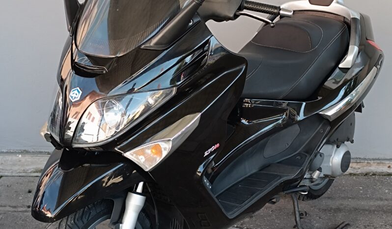 
								PIAGGIO XEvo 250 ANNO 2012 completo									