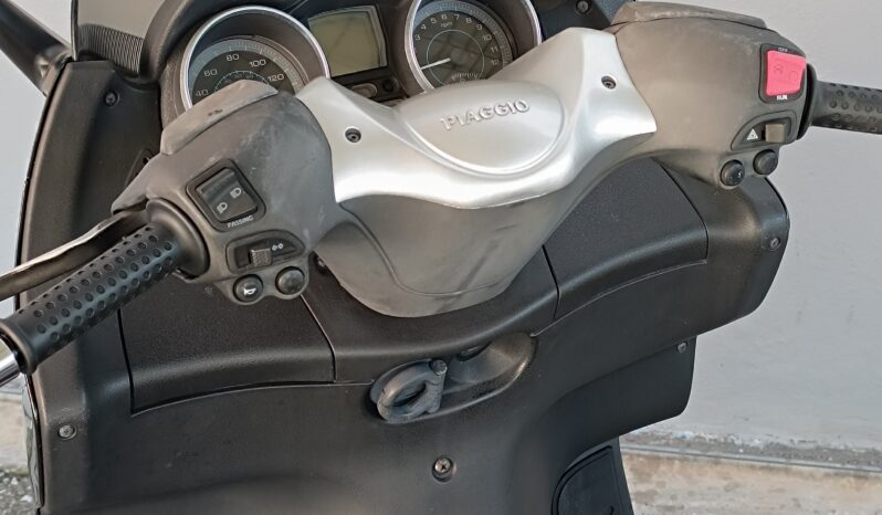 
								PIAGGIO XEvo 250 ANNO 2012 completo									
