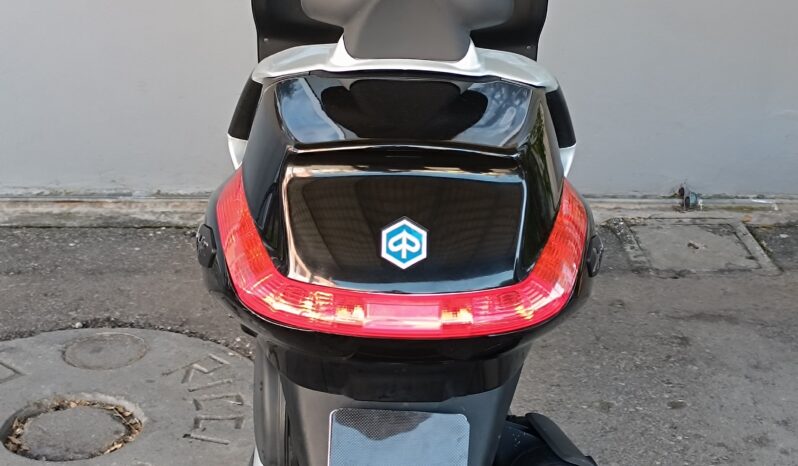
								PIAGGIO XEvo 250 ANNO 2012 completo									