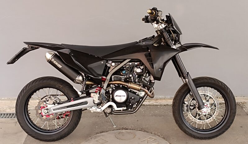 
								FANTIC MOTOR XMF 125cc anno 2024 completo									