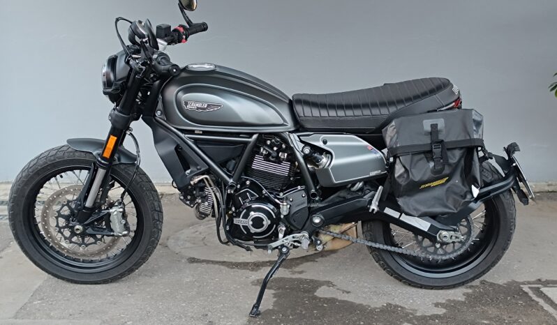 
								DUCATI SCRAMBLER 800 NIGHT SHIFT ANNO 2022 completo									
