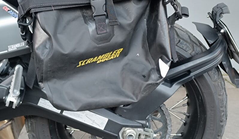 
								DUCATI SCRAMBLER 800 NIGHT SHIFT ANNO 2022 completo									