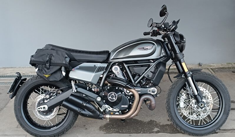 
								DUCATI SCRAMBLER 800 NIGHT SHIFT ANNO 2022 completo									