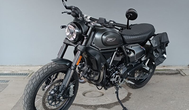
								DUCATI SCRAMBLER 800 NIGHT SHIFT ANNO 2022 completo									
