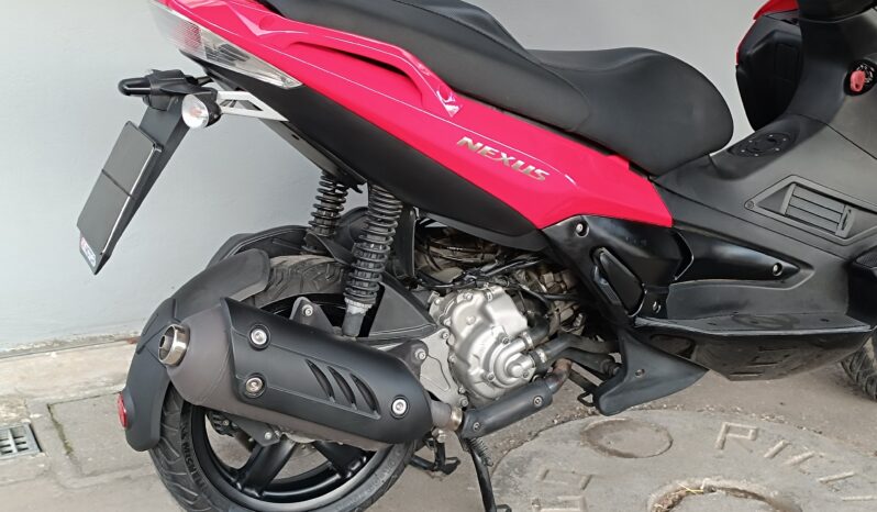 
								GILERA NEXUS 300 ANNO 2010 completo									