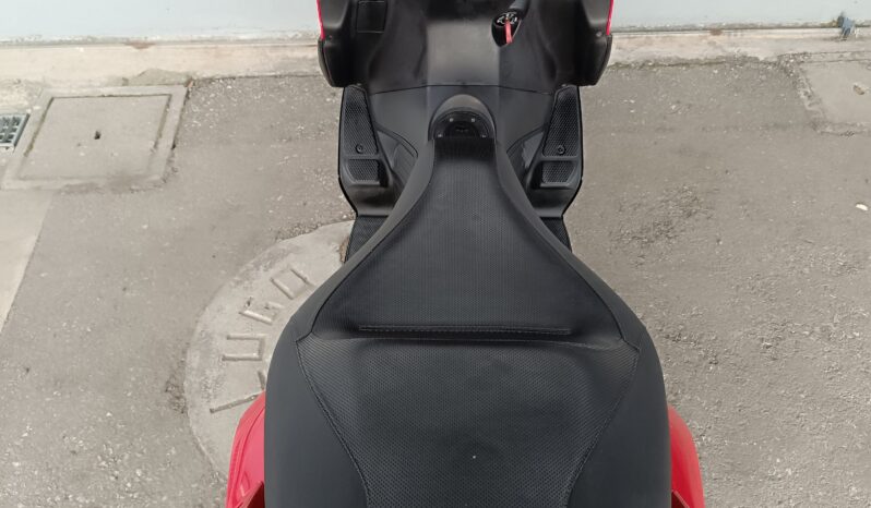 
								GILERA NEXUS 300 ANNO 2010 completo									