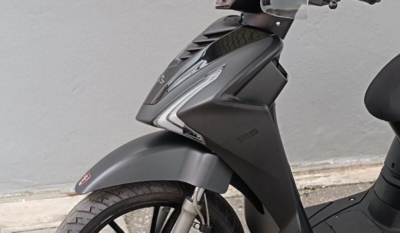 
								KL B-TRE 125cc ANNO 2026 completo									