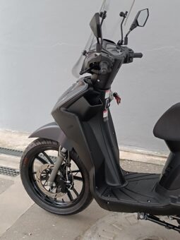 
										KL B-TRE 125cc ANNO 2026 completo									