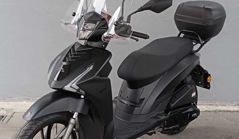 
								KL B-TRE 125cc ANNO 2026 completo									