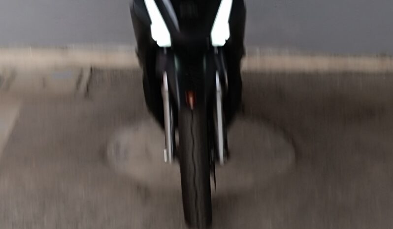 
								KL B-TRE 125cc ANNO 2026 completo									