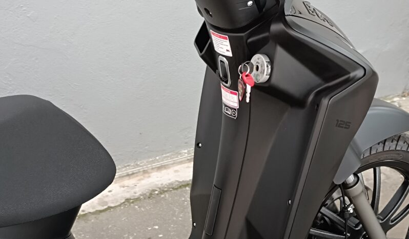 
								KL B-TRE 125cc ANNO 2026 completo									