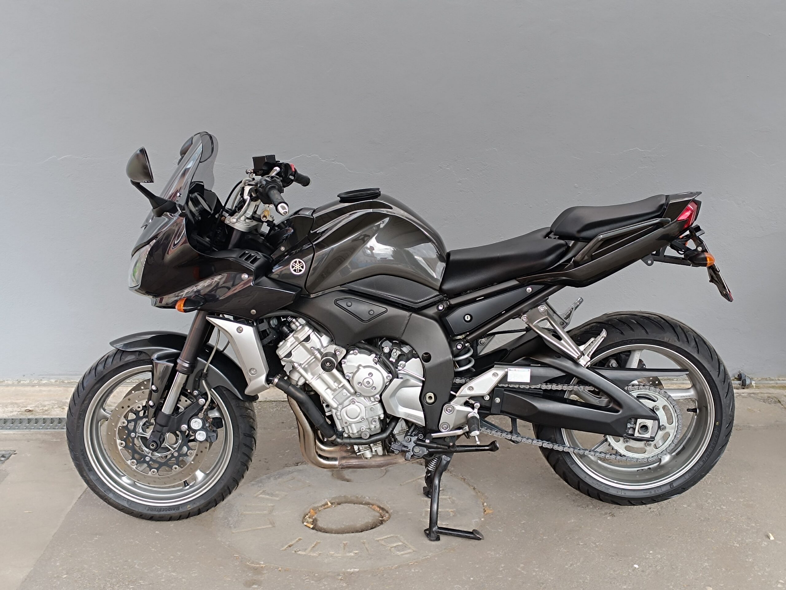 YAMAHA FZ1 FAZER ANNO 2009