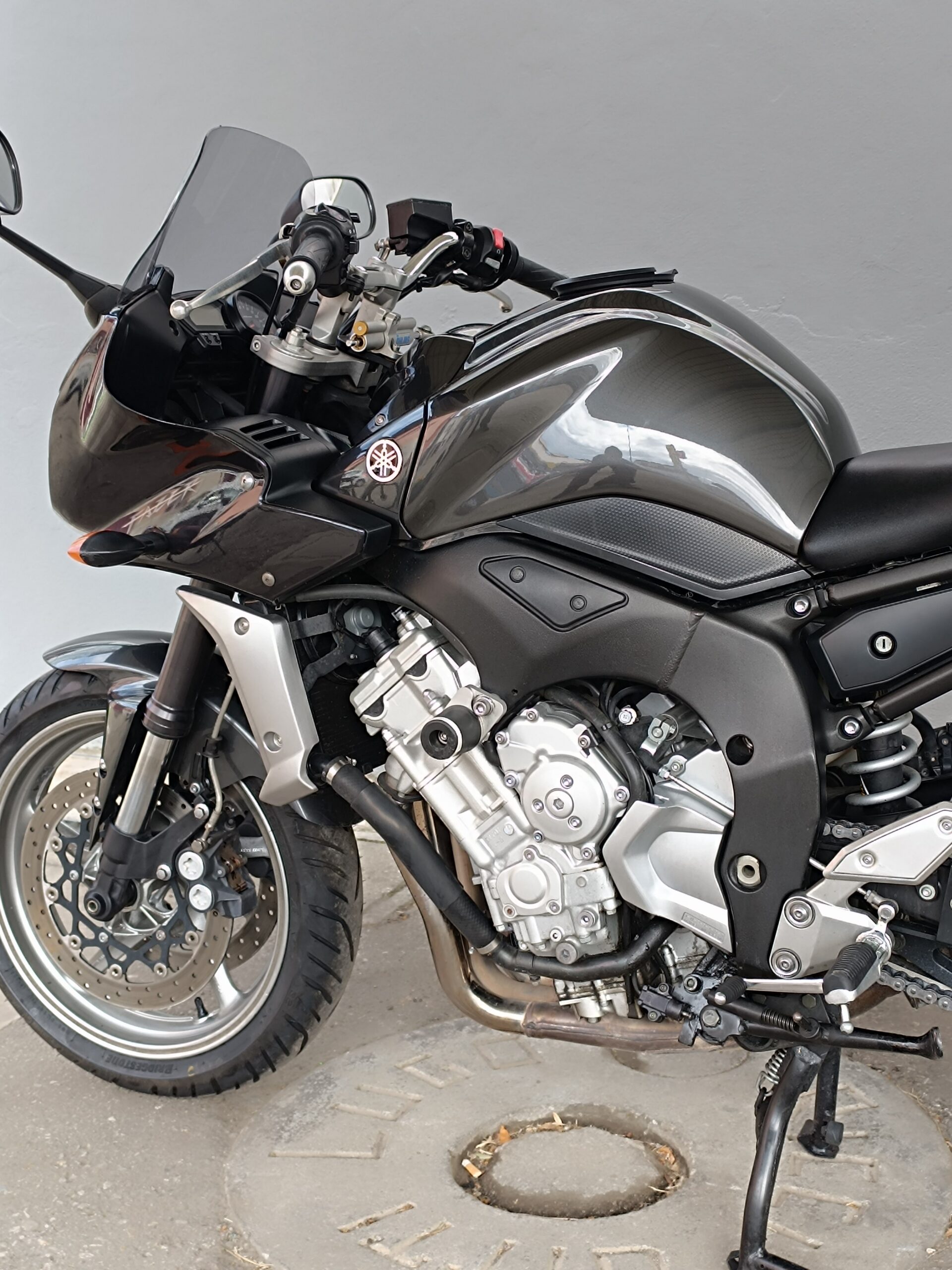 YAMAHA FZ1 FAZER ANNO 2009